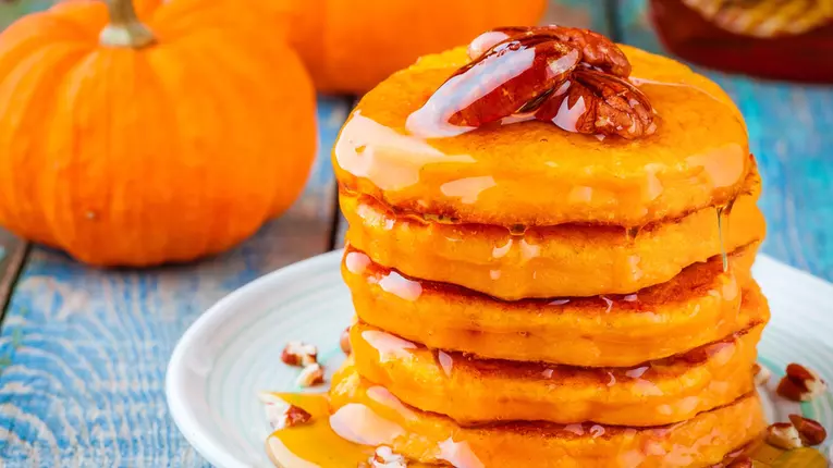 Clatite cu dovleac si scortisoara