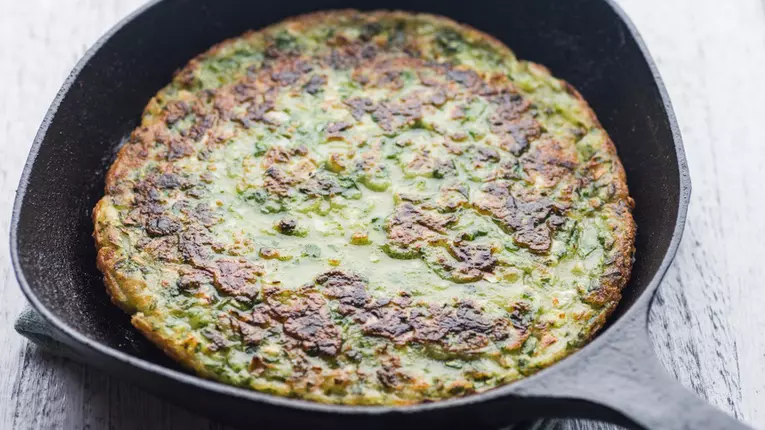 Clatite aperitiv cu varza