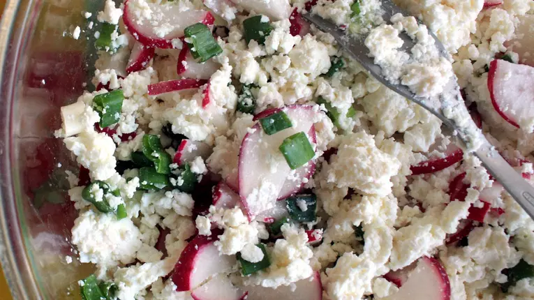 Salata de ridichi cu branza