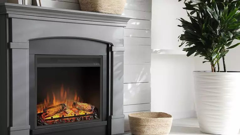 Șemineul electric: Soluția inteligentă pentru plusul de căldură și decorul fermecător în orice apartament
