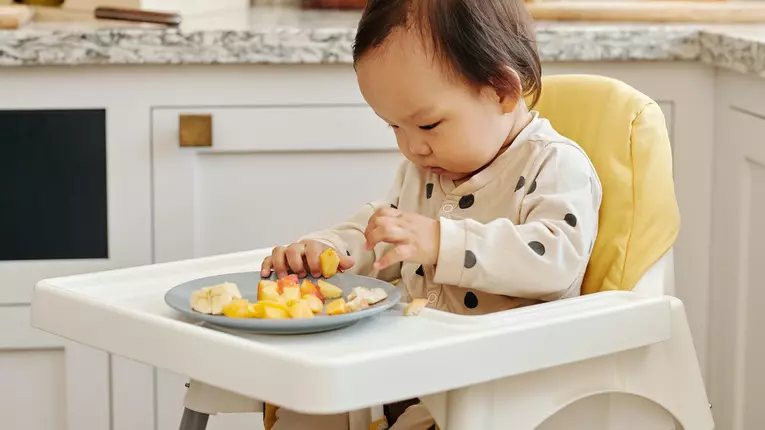 Alimentația corectă a bebelușului: 10 sfaturi utile