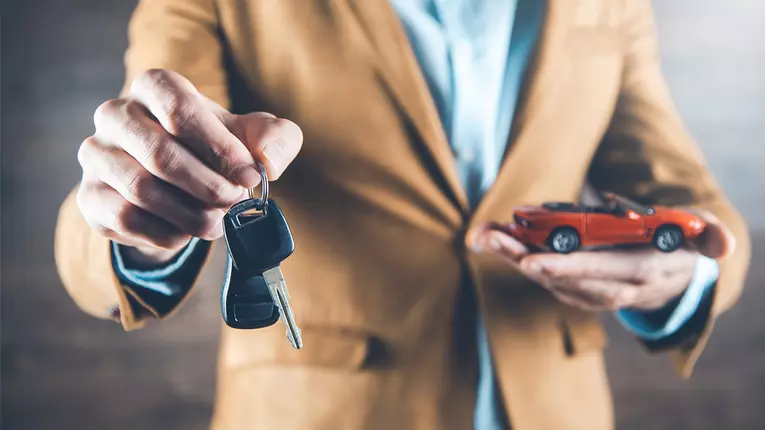 Serviciile de închirieri auto: Utilitate, avantaje și alegerea unei companii profesionale