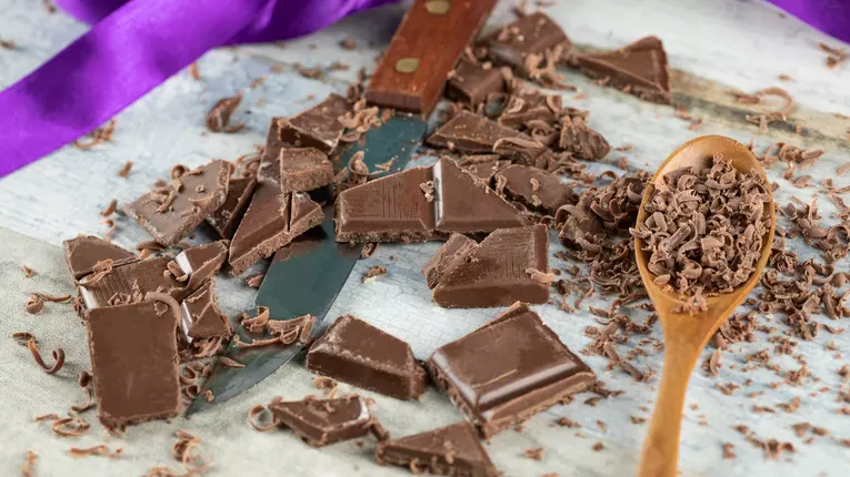 Ciocolată în deserturi: 5 trucuri ca să iasă perfect orice prăjitură