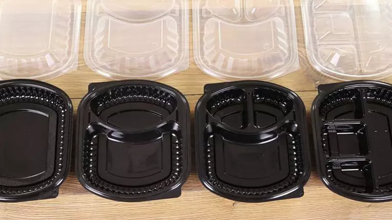 Care sunt caserolele mari din plastic de la Snick Ambalaje mai utile pentru rețetele tale practice?