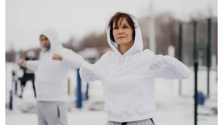 5 soluții practice ca să scapi de rigiditatea musculară și durerile articulare după sărbători