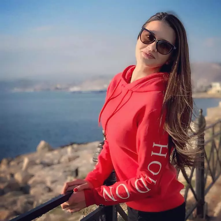 iulia parlea 987