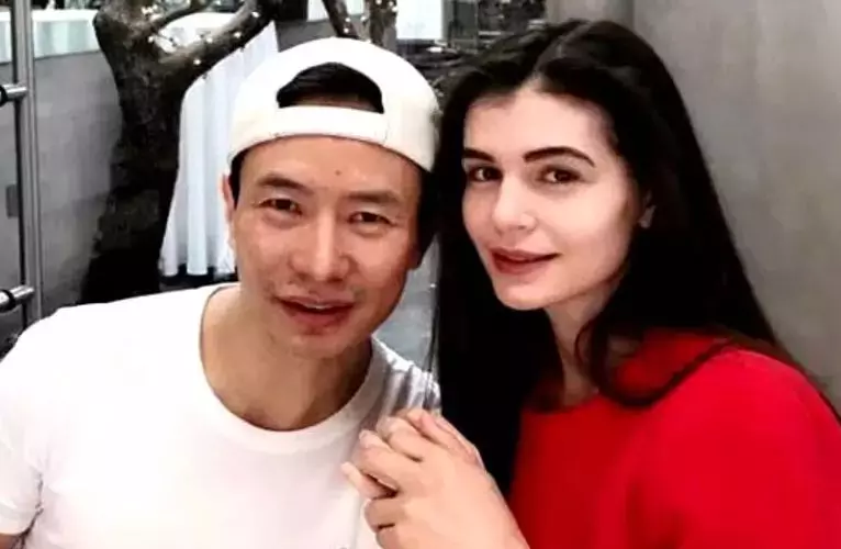 monica-gabor-impacare-mr-pink