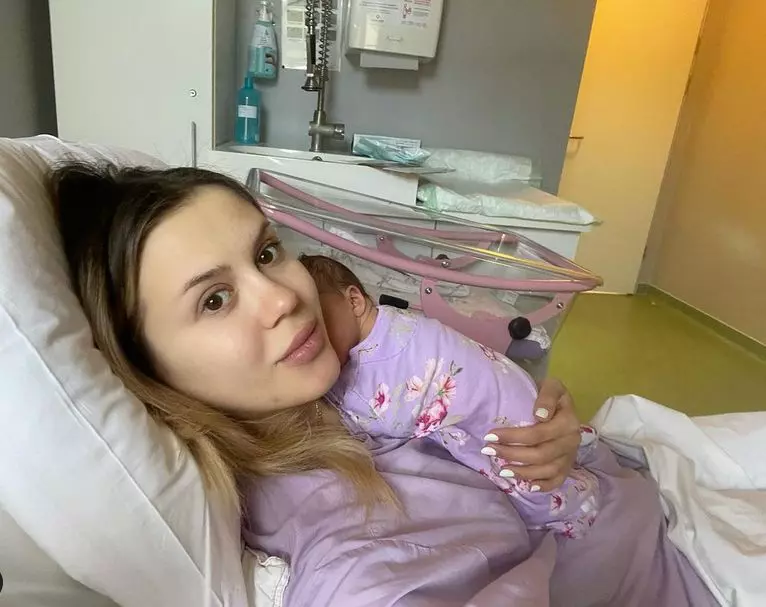 Emily-Burghelea-a-nascut-3