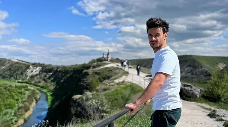 Cum a ajuns Dima Trofim la spital, în timp ce era în vacanță în Bulgaria. Cât l-a costat o perfuzie