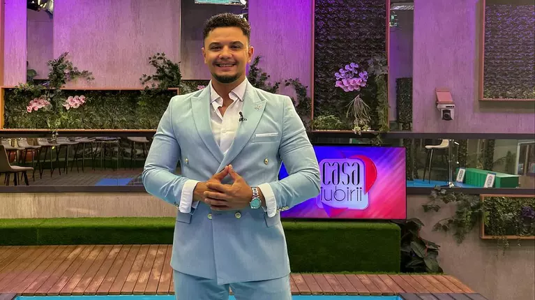 În compania cui a fost surprins Andrei după ce a părăsit "Casa Iubirii". "Noi mergem spre..." Imaginile cu cei doi s-au viralizat