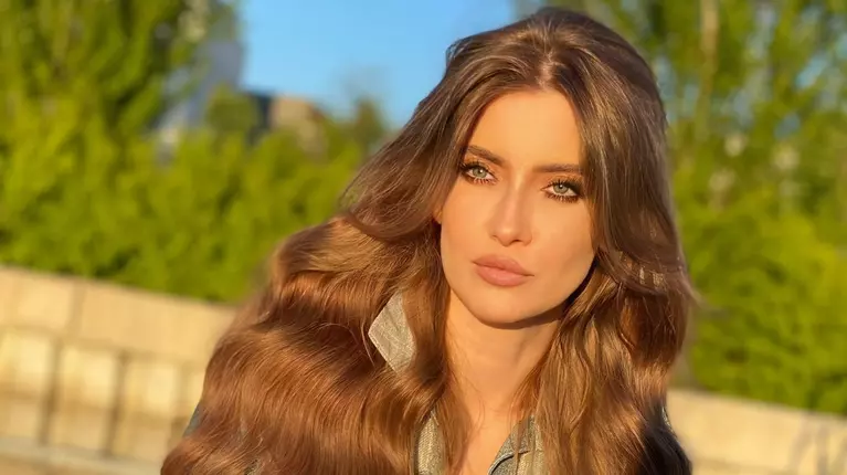 Iulia Albu, de nerecunoscut după ce a slăbit 17 kilograme în doar câteva luni: „Mănânc doar când mi-e foame, nu în fiecare zi”