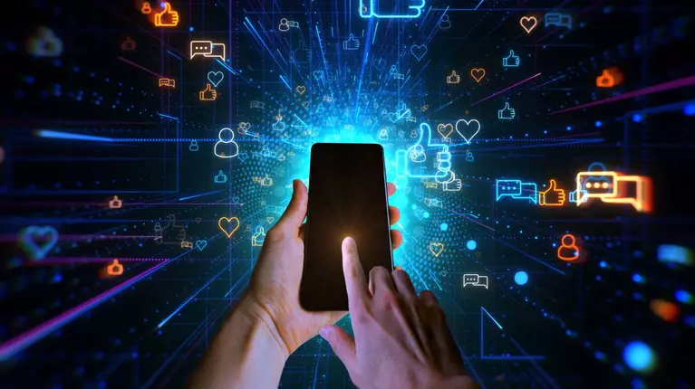 România, țara care folosește social media cel mai mult pentru știri