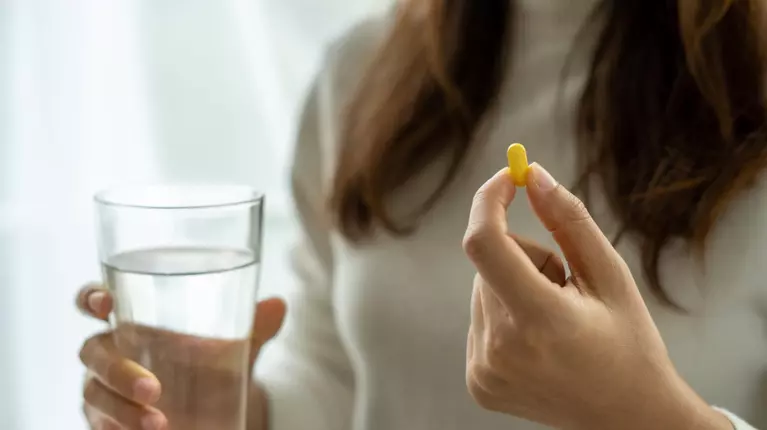 Cât timp se ia colagen și cum îți dai seama de cât ai nevoie - sfaturi și recomandări de suplimente cu colagen în 2026