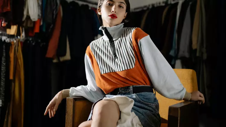 Stil sustenabil: cum să îți construiești o garderobă capsulă care nu se demodează niciodată