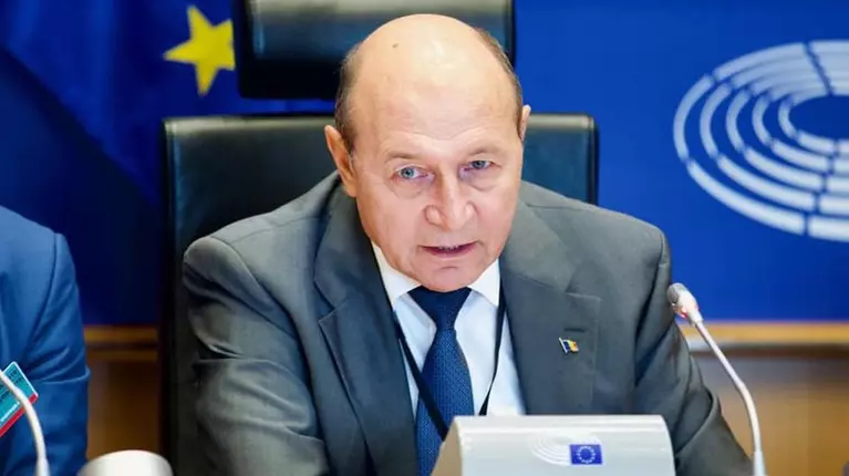 Traian Băsescu, avertisment dur după doborârea dronelor din spațiul aerian al României: "Urmează testul cu roiul!"