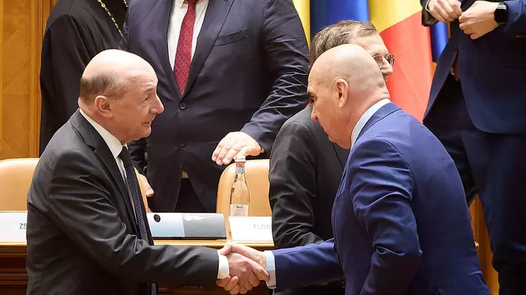 Ilie Bolojan, criticat dur de Traian Băsescu: „Orice prost mărește taxele. Sacrifică pur și simplu țara pentru interesul lui și anume...”