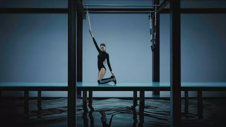 adidas Originals by JENNIE, prima colecție realizată în colaborare cu JENNIE, un adevărat fenomen global