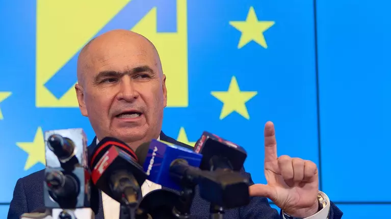 Schimbare fulger de planuri pentru elevi! Anunțul lui Ilie Bolojan cu privire la bursele acestora. "Foarte probabil vom..."