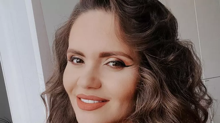 Cristina Șișcanu, despre femeile care își bârfesc partenerii cu prietenele lor: „Nu știu să-și iubească bărbații”