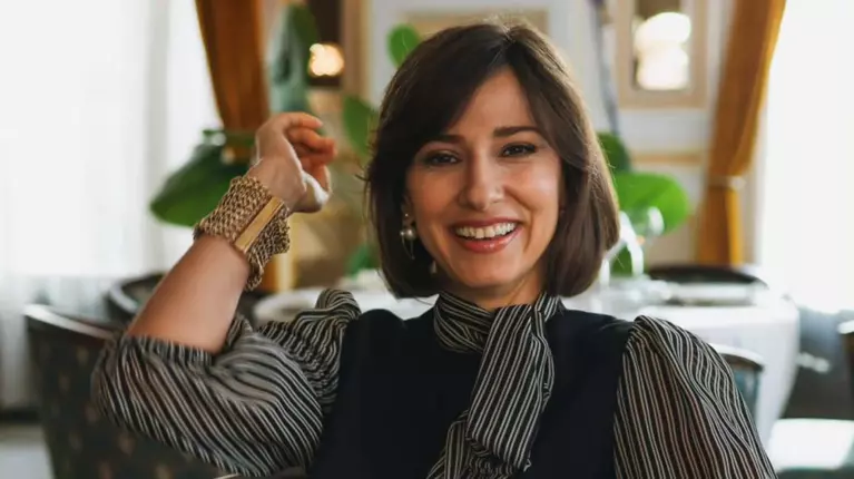 Dana Rogoz, despre teatru și provocările vieții cu doi copii: „Când vrei doar să fii drăguț pe scenă, e greșit. Iar acasă, nu există o rețetă de parenting” / Exclusiv