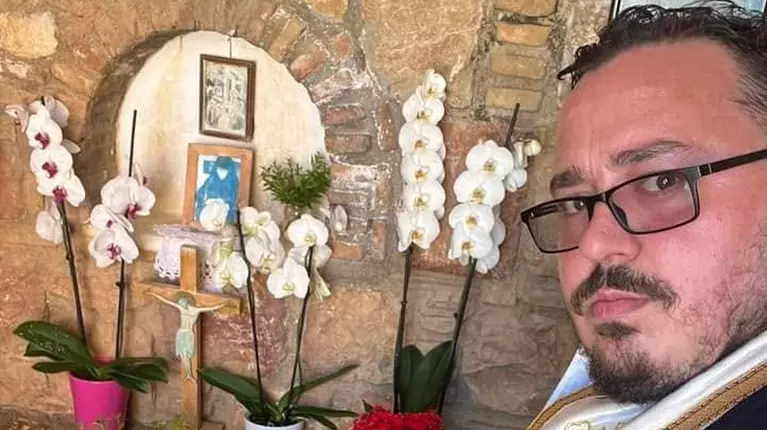 Cazul Pomohaci 2.0. Cine este Emilian Căruntu, falsul preot care mințea credincioșii că deține icoane făcătoare de minuni și cerea bani pe TikTok