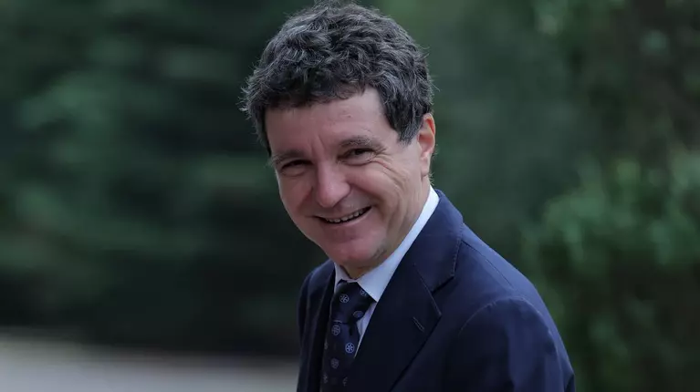 De ce a refuzat Nicușor Dan cetățenia franceză, după 6 ani petrecuți în Franța: „Am plecat să mă întorc”