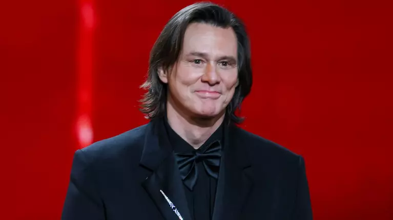Jim Carrey s-a căsătorit la 64 de ani. Actorul și Min Ah formează un cuplu de mai mulți ani