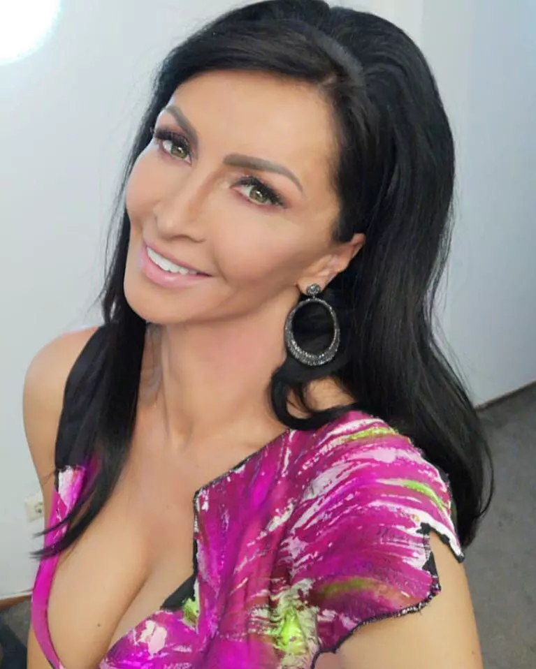 Mihaela-Radulescu-20-1