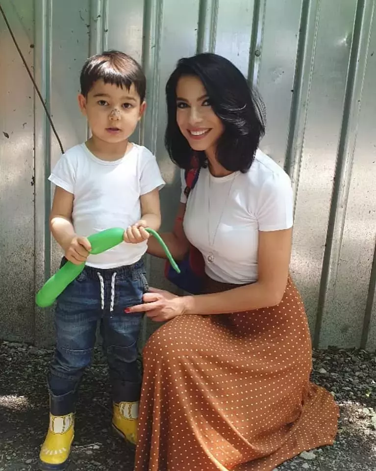 Irina-Mohora-insarcinata-3