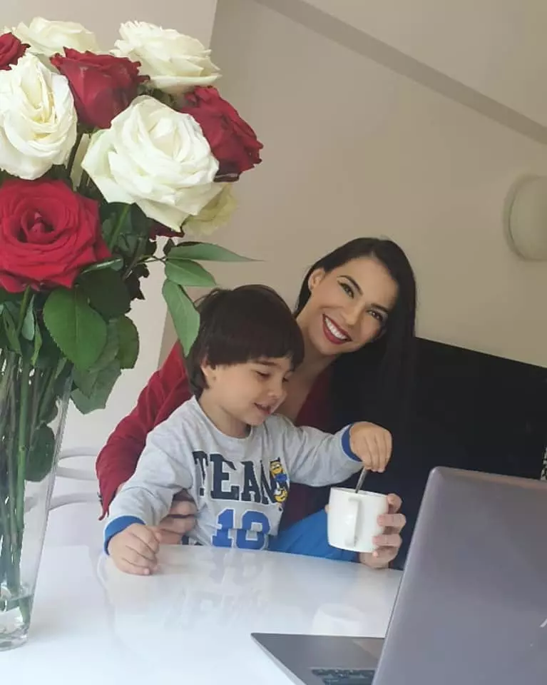 Irina-Mohora-insarcinata-2