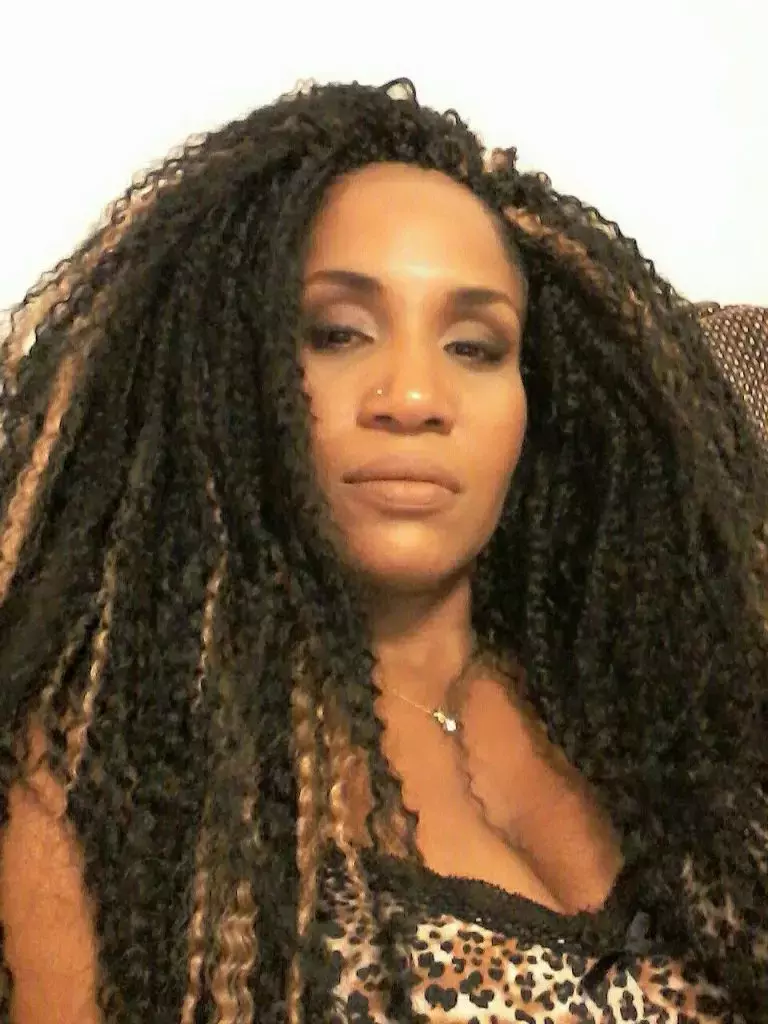 Solista-a-devenit-bunics-768x1024-1