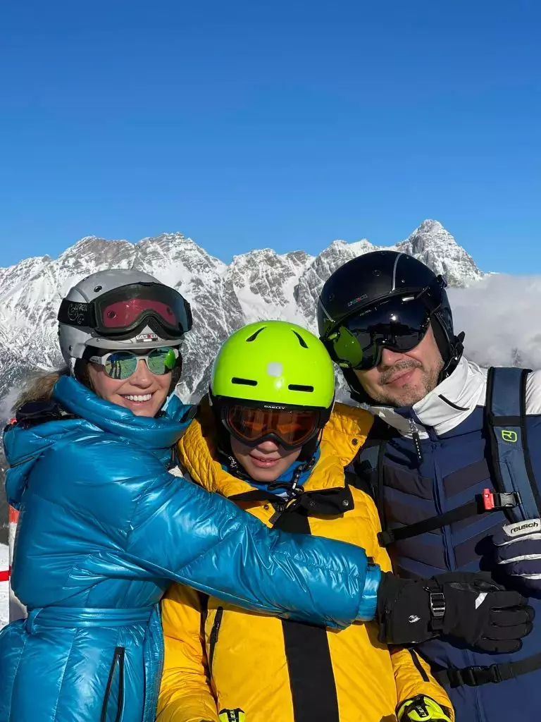 ileana-badiu-3-768x1024-1