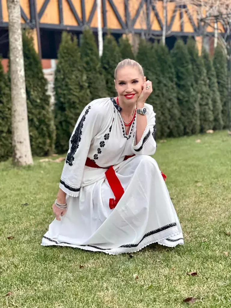 ileana-badiu-6-768x1024-1