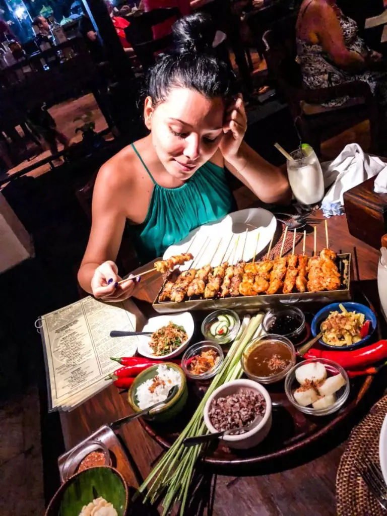 Corina Caragea e îndrăgostită de locurile exotice. Cum s-a distrat în Bali (2)