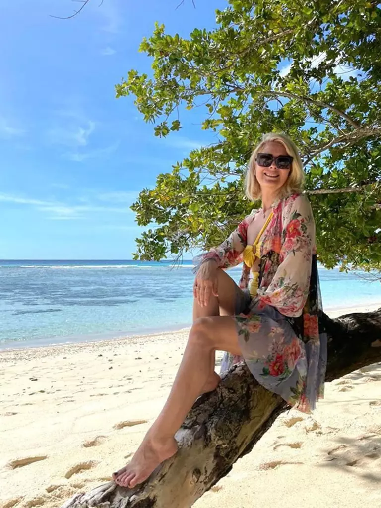 Alessandra Stoicescu aniversare Seychelles