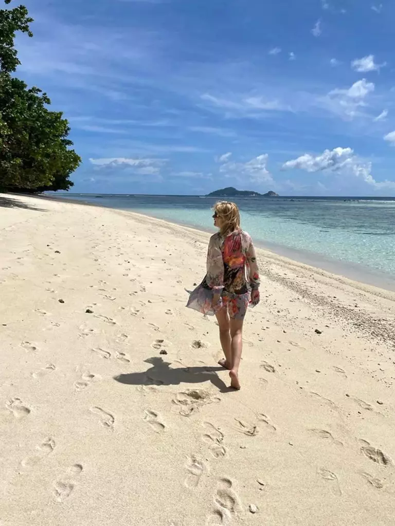 Alessandra Stoicescu aniversare Seychelles
