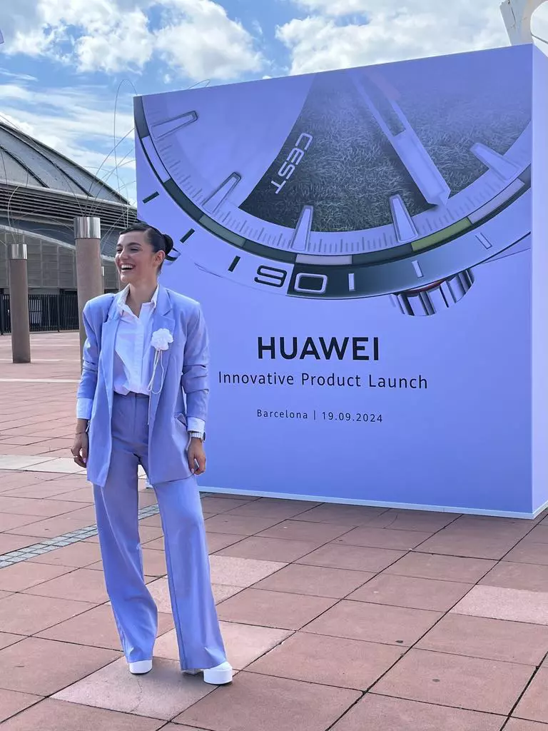 Alexia Eram x HUAWEI WATCH GT 5 (3)