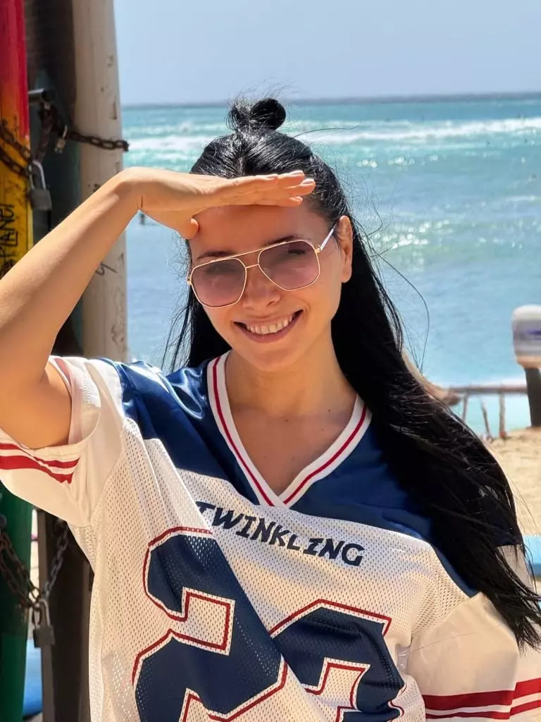 Corina Caragea, probleme în vacanța din Hawaii din cauza alertei de uragan. Ce a povestit prezentatoarea: "În timp ce se făceau pregătiri pentru furtună, localnicii..."