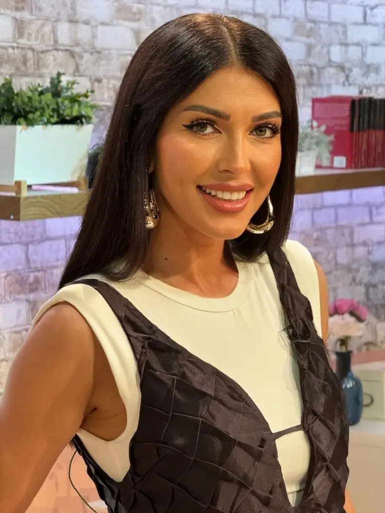 Ilinca Vandici, primele imagini cu burtica de gravidă, la 40 de ani: „Sarcina vine cu multe surprize”. Va deveni mamă pentru a doua oară