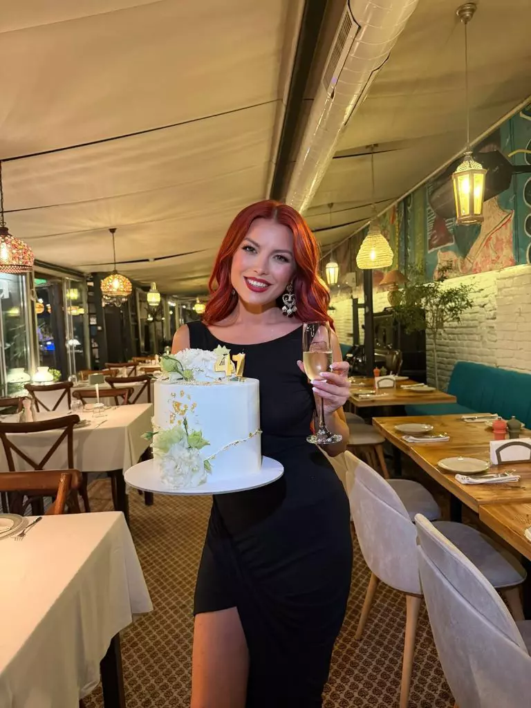 Elena Gheorghe a împlinit 41 de ani. Ce surpriză i-a pregătit soțul ei, Cornel: "A pus la cale totul în cel mai frumos mod, iar eu am rămas fără cuvinte"