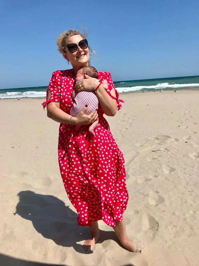 Alessandra Stoicescu a născut acum o lună