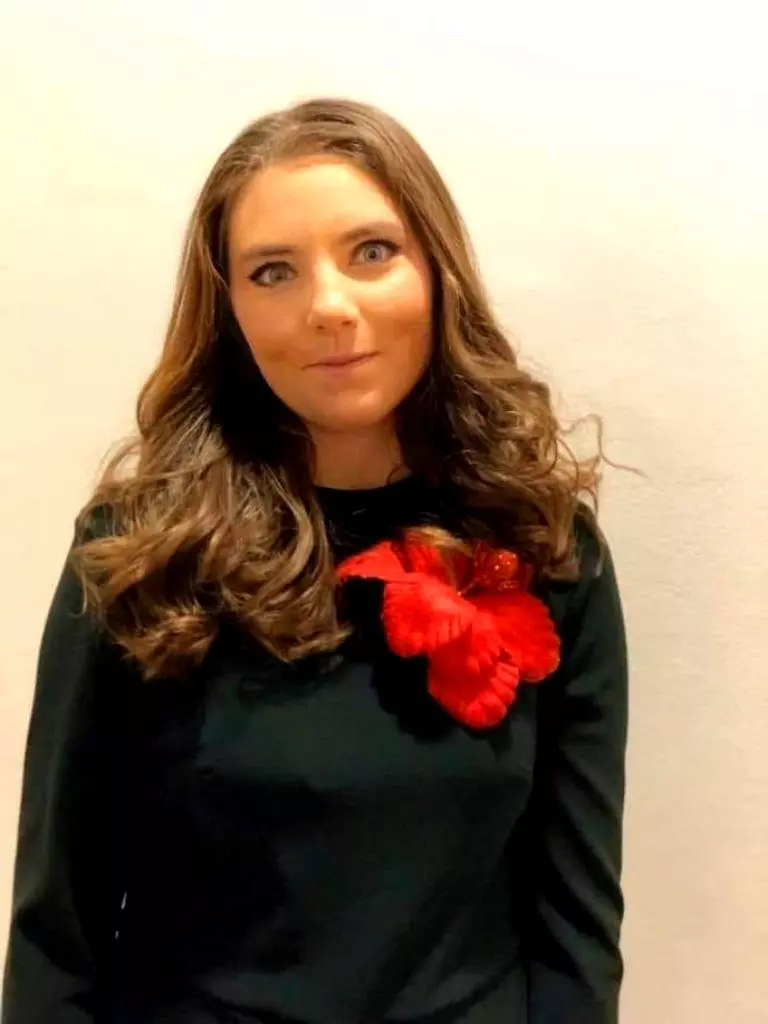 cine-este-vulpita-de-la-vaslui-veronica-stegaru-2-768x1024-1