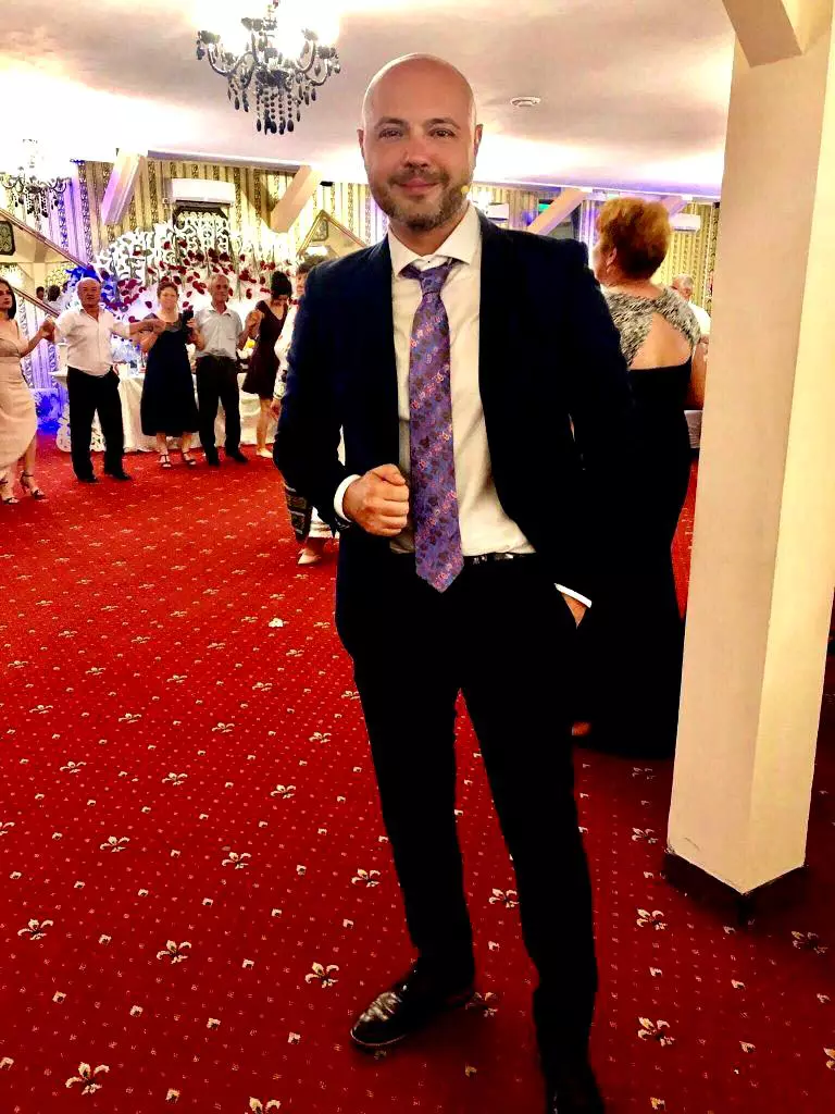 Mihai-Mitoseru-2-768x1024-1-768x1024-1