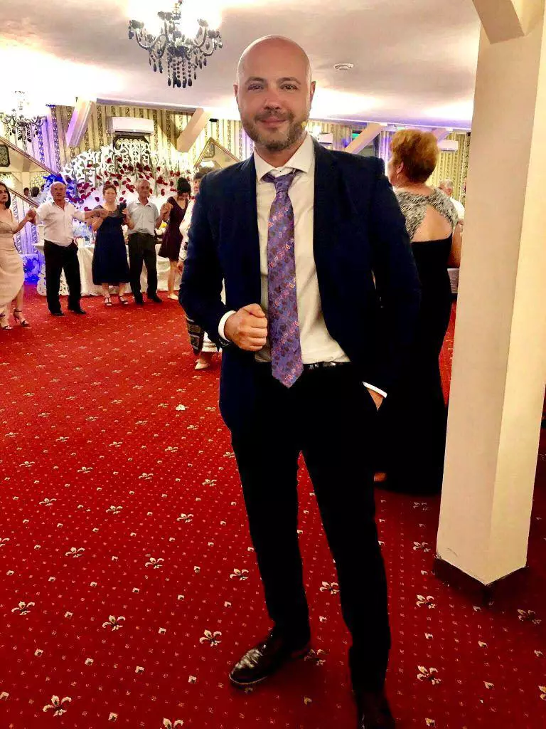 Mihai-Mitoseru-2-768x1024-1-768x1024