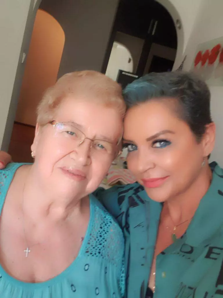 117401290_3551964374862882_2477000237832597253_o-768x1024