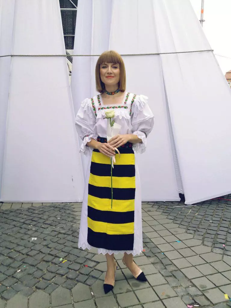 Alexandra-Ungureanu-6