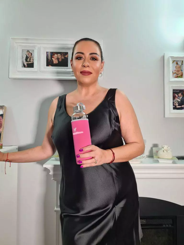 Oana-Roman-rochie-mini-slăbit-2-768x1024-1