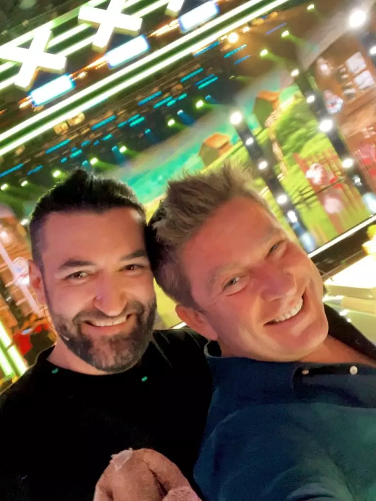 Smiley-Pavel-Bartos-9