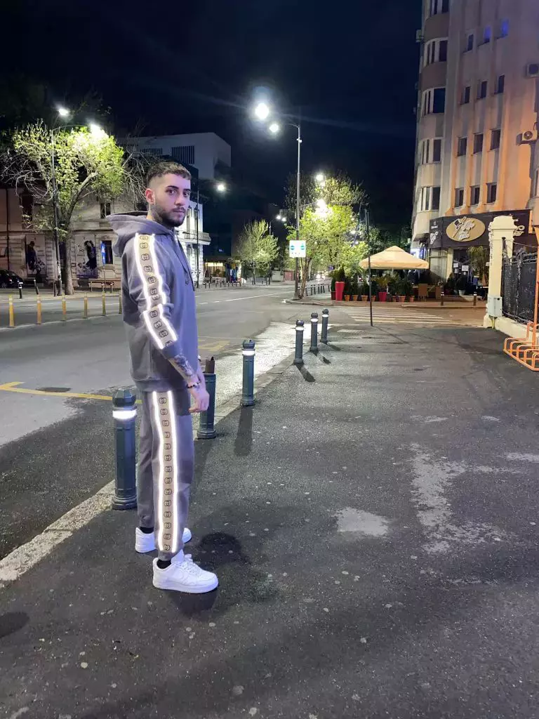 180505573_929084724522747_2264338756397974949_n-768x1024-4