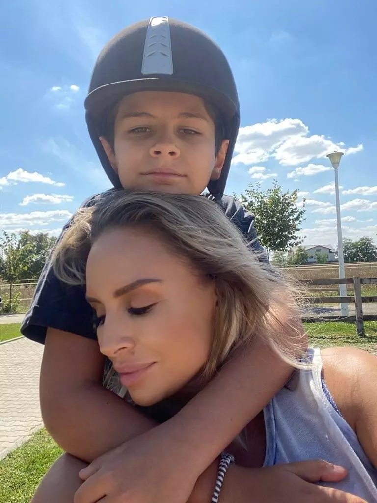 242748101_418847506268513_2329324858100071551_n